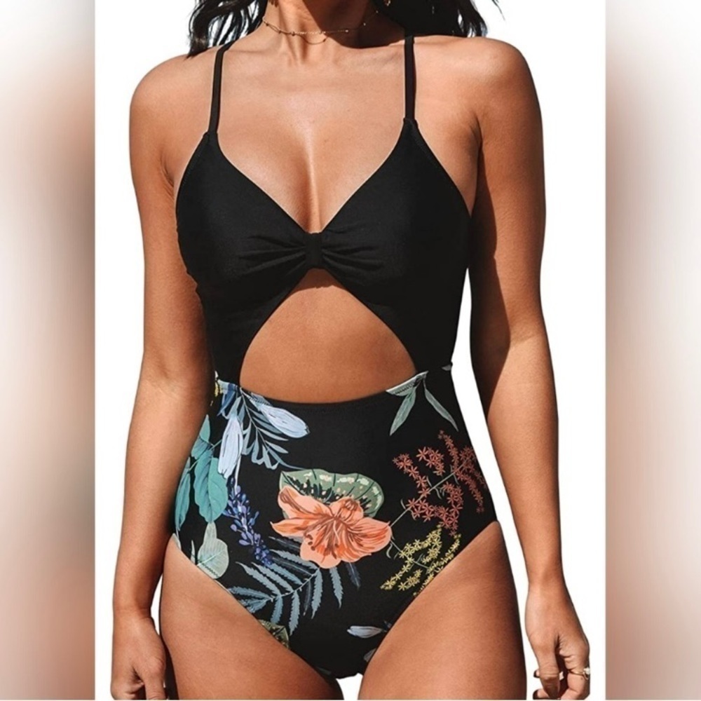 NWT-CUPSHE-SWIMSUIT-SIZE SMALL